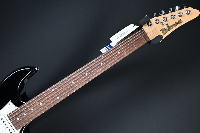 Ibanez AZES40-BK Black #568