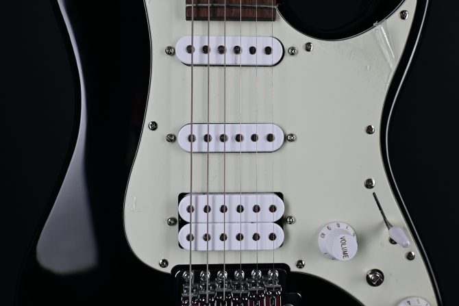 Ibanez AZES40-BK Black #568