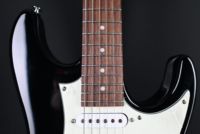 Ibanez AZES40-BK Black #568