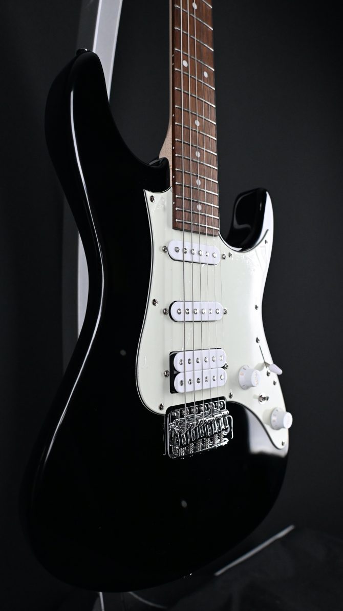 Ibanez AZES40-BK Black #568