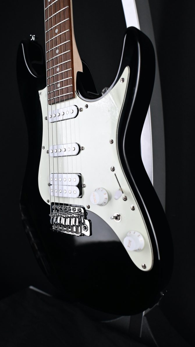 Ibanez AZES40-BK Black #568
