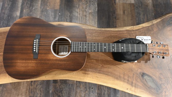 Martin Junior Series DJR-10E Streetmaster Acoustic/Electric Guitar #925