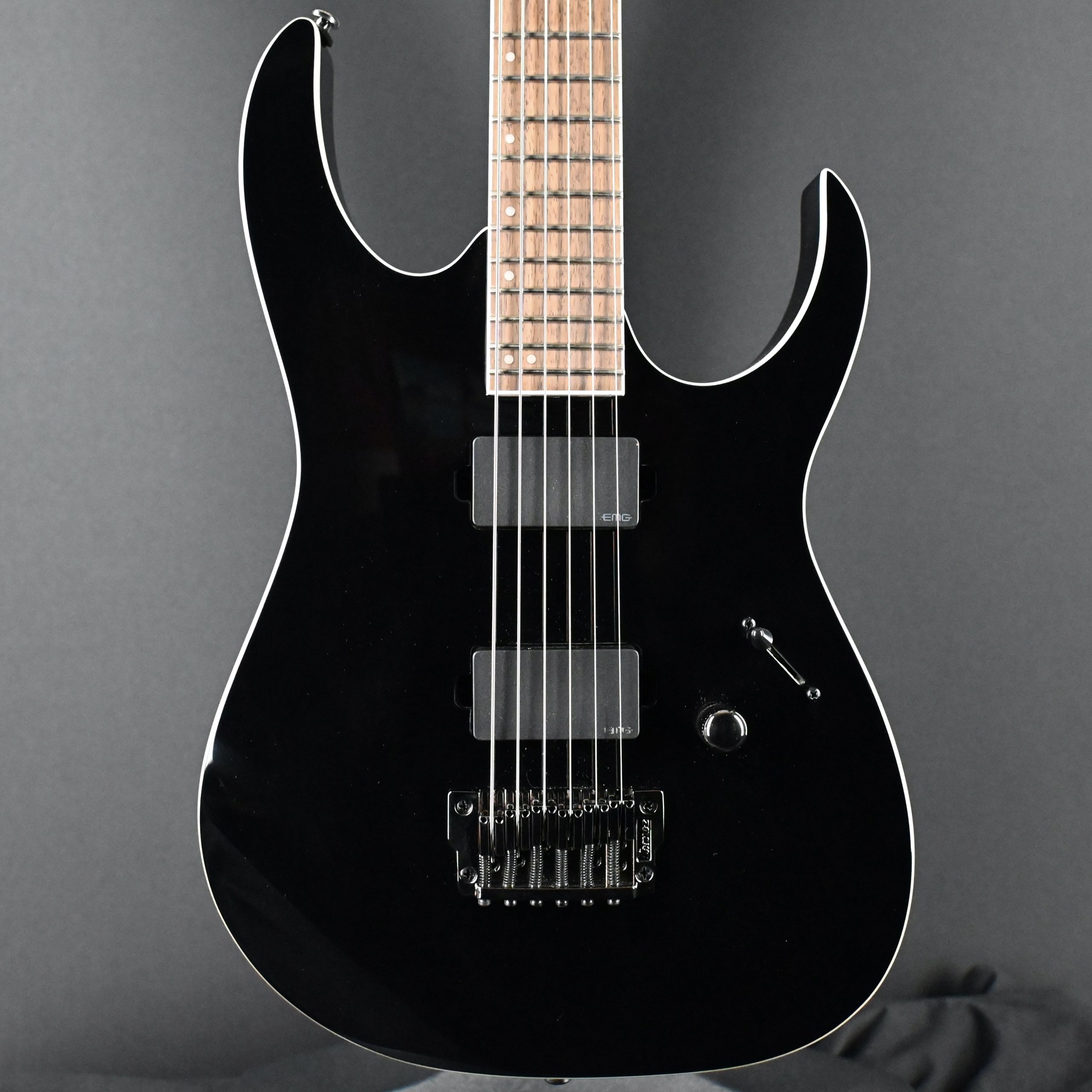 Ibanez black and white guitar hotsell