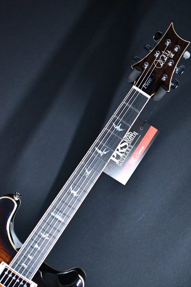 PRS SE Hollowbody II Piezo Black Gold Sunburst #902