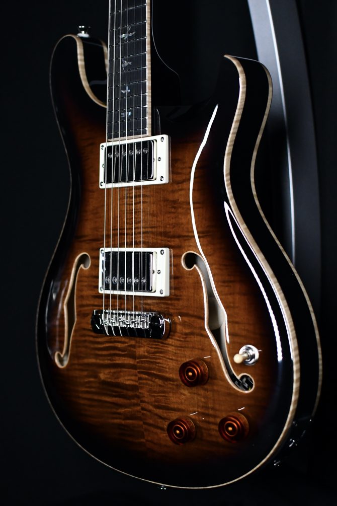 PRS SE Hollowbody II Piezo Black Gold Sunburst #109