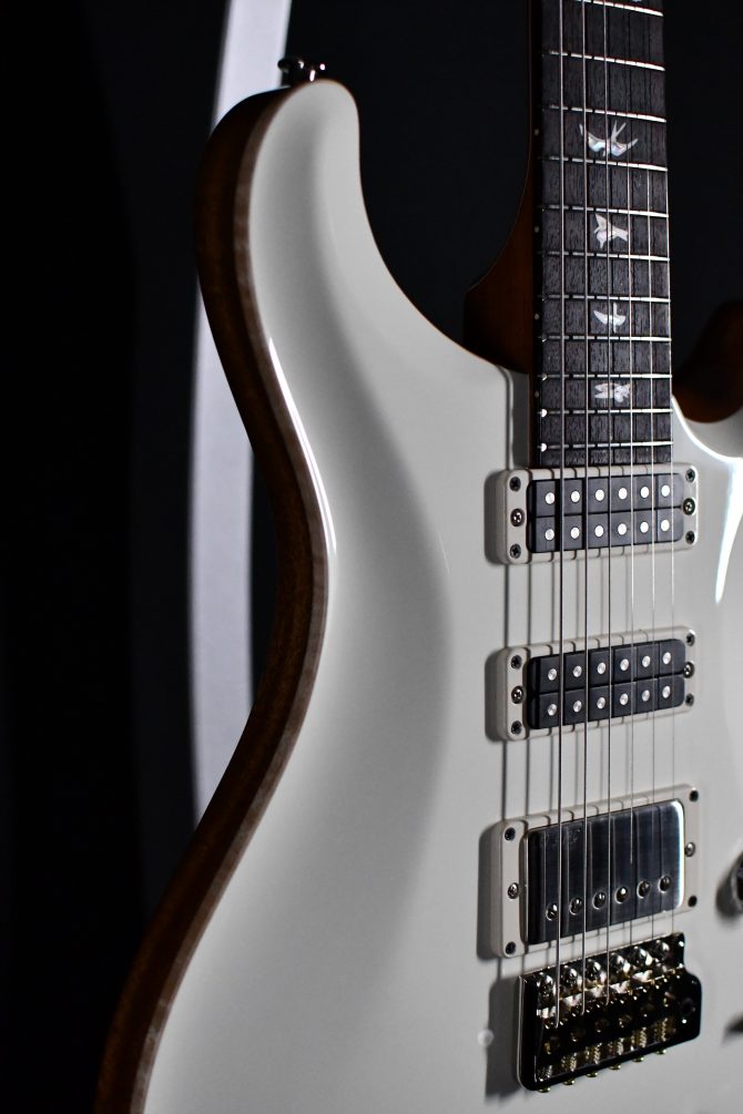 PRS Studio Antique White w/ Natural Back #143