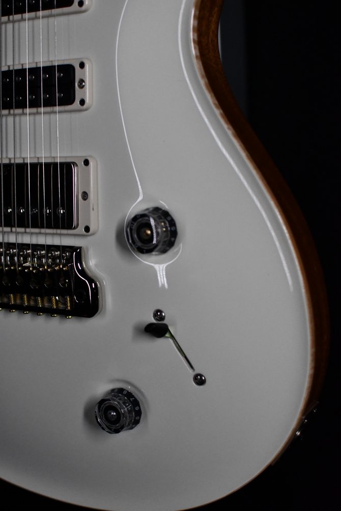 PRS Studio Antique White w/ Natural Back #143