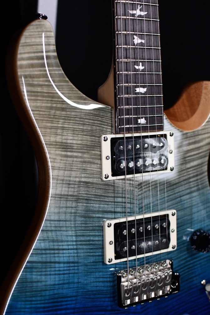 PRS SE Custom 24 Limited Edition Blue Fade #469