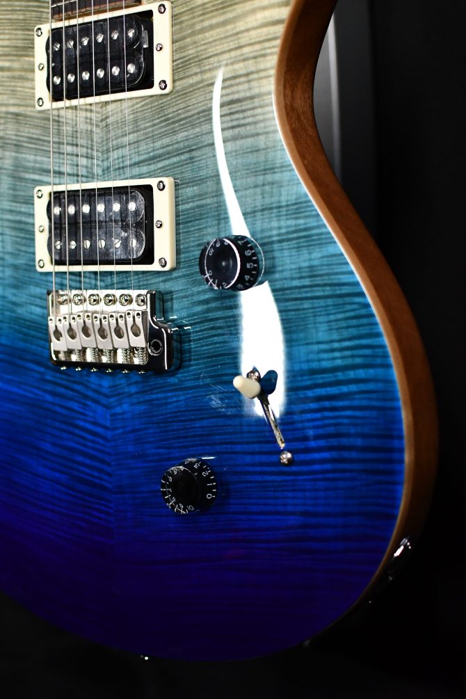 PRS SE Custom 24 Limited Edition Blue Fade #469