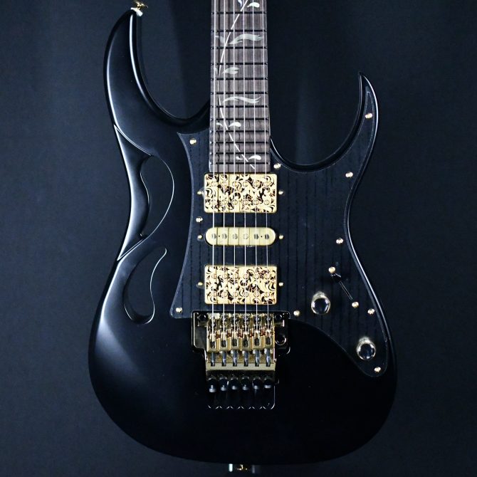 Ibanez PIA3761-XB Steve Vai Signature Onyx Black