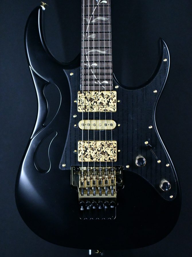 Ibanez PIA3761-XB Steve Vai Signature Onyx Black