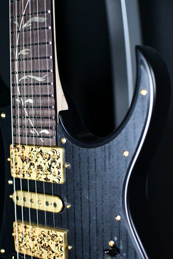 Ibanez PIA3761-XB Steve Vai Signature Onyx Black