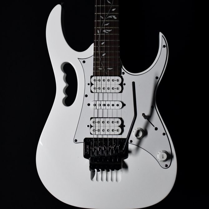 Ibanez JEMJR-WH Steve Vai Signature White #260