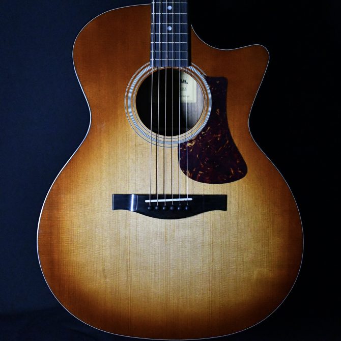 Eastman AC222CE-DLX-GB Goldburst Grand Auditorium #527