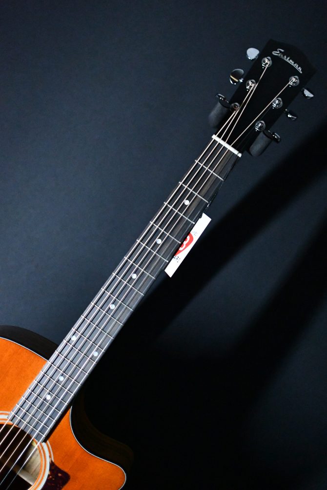 Eastman AC222CE-DLX-GB Goldburst Grand Auditorium #527