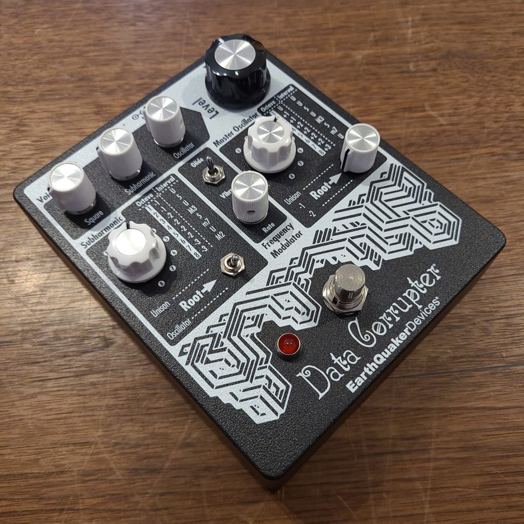 EarthQuaker Devices Data Corrupter Modulated Monophonic Harmonizing PPL