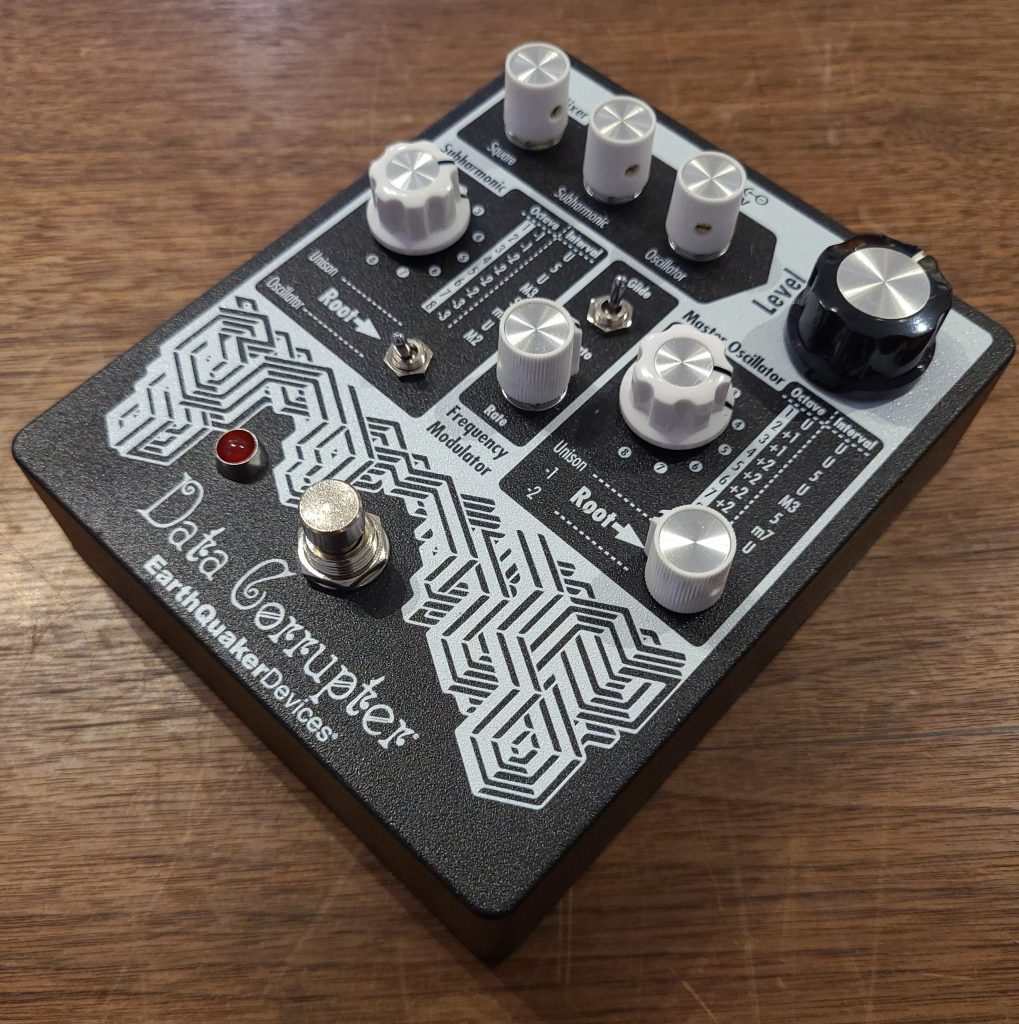 EarthQuaker Devices Data Corrupter Modulated Monophonic Harmonizing PPL