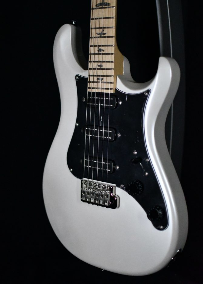 PRS SE NF3 w/ Maple Fingerboard Pearl White #993