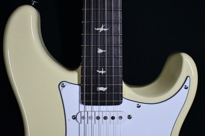 PRS SE Silver Sky Rosewood Moon White #827