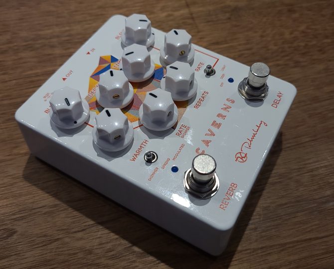 Keeley Caverns Delay Reverb V2