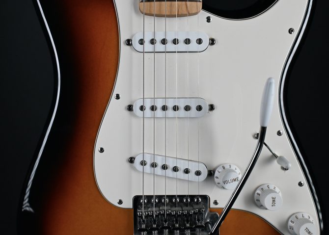 Fender Standard Stratocaster MIM Brown Sunburst 2008