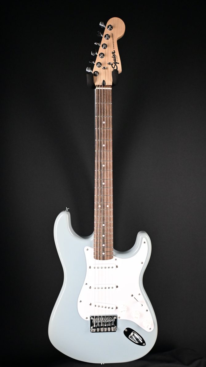 Squier Bullet Stratocaster HT Sonic Gray 2022