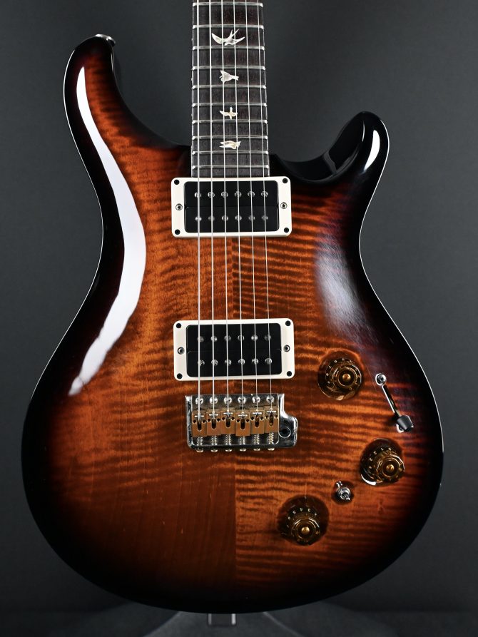 PRS Custom 22 Piezo P22 w/ Tremolo Bridge Black Gold Burst