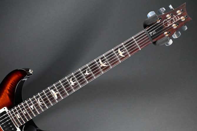 PRS Custom 22 Piezo P22 w/ Tremolo Bridge Black Gold Burst