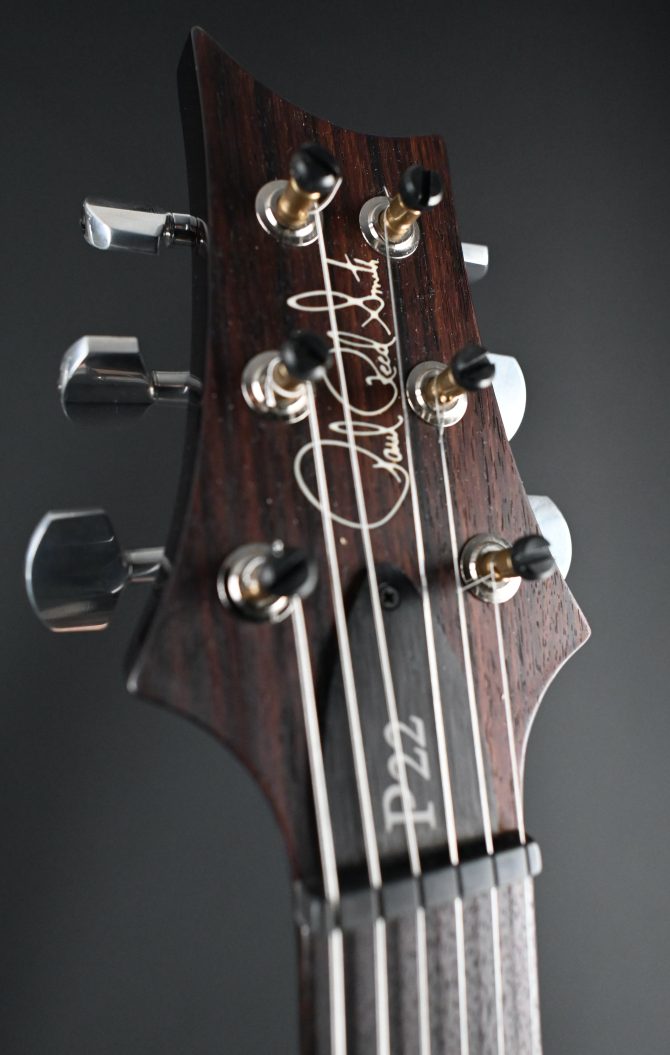 PRS Custom 22 Piezo P22 w/ Tremolo Bridge Black Gold Burst