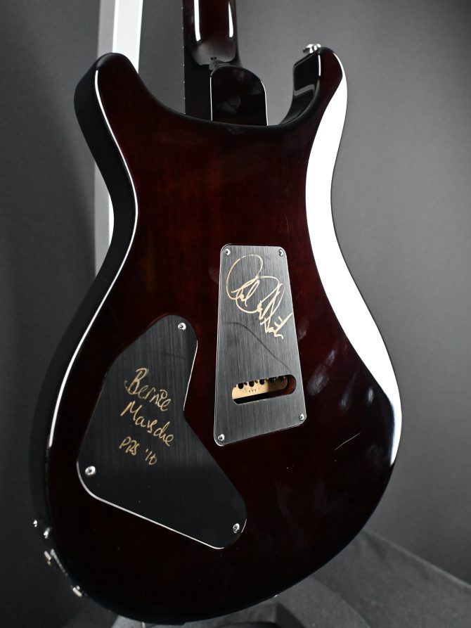 PRS Custom 22 Piezo P22 w/ Tremolo Bridge Black Gold Burst