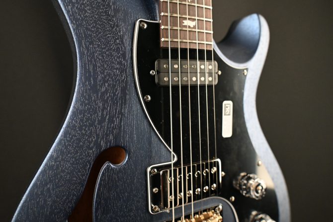 PRS S2 Vela Semi Hollow Satin Metallic Midnight #511