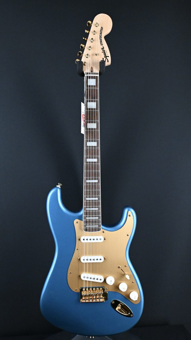 Squier 40th Anniversary Stratocaster Gold Edition Lake Placid Blue 2022