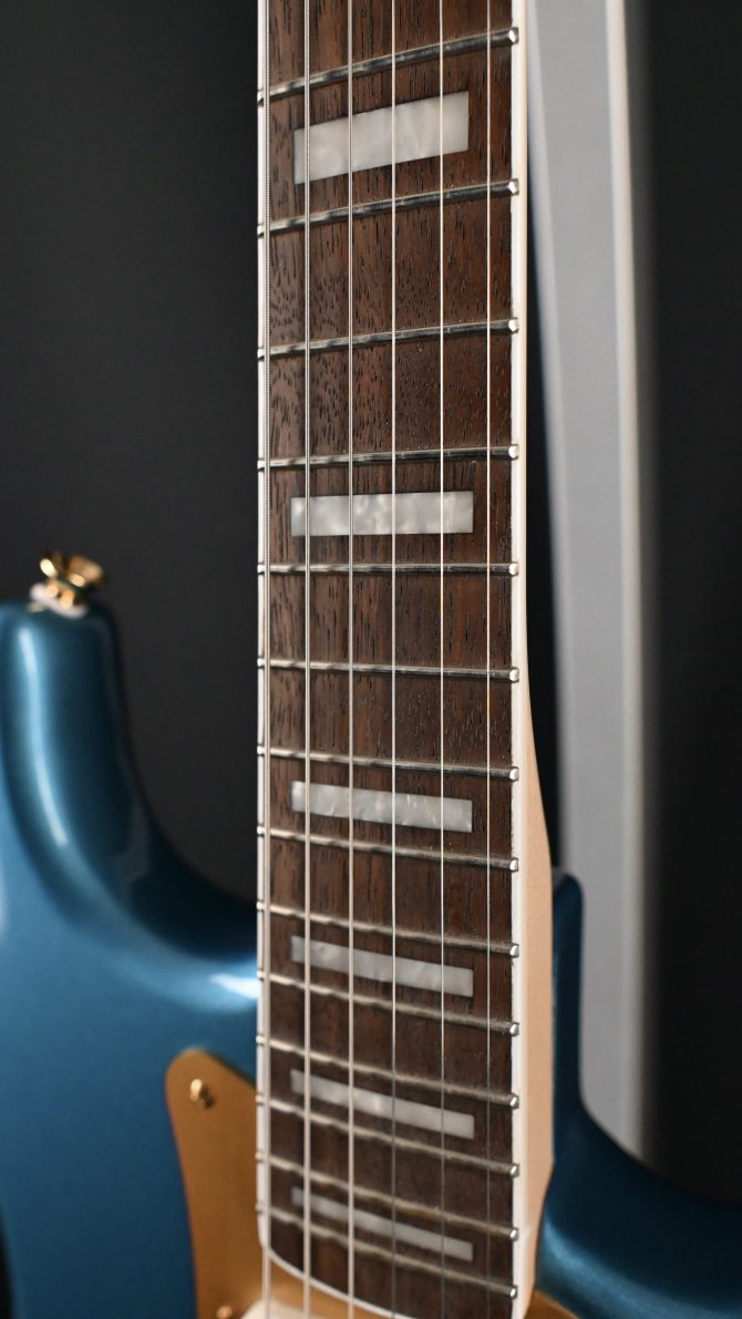 Squier 40th Anniversary Stratocaster Gold Edition Lake Placid Blue 2022