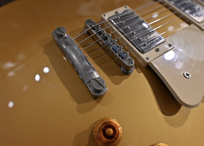 Epiphone Les Paul Standard Metallic Gold Electric Guitar 2012
