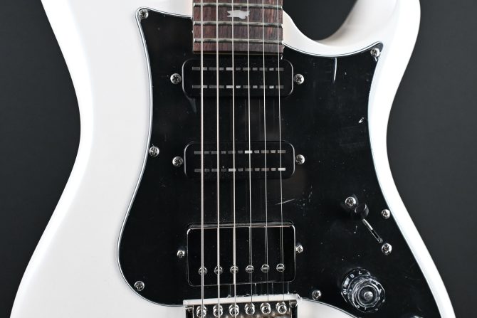 PRS SE Studio Standard Rosewood Pearl White #206