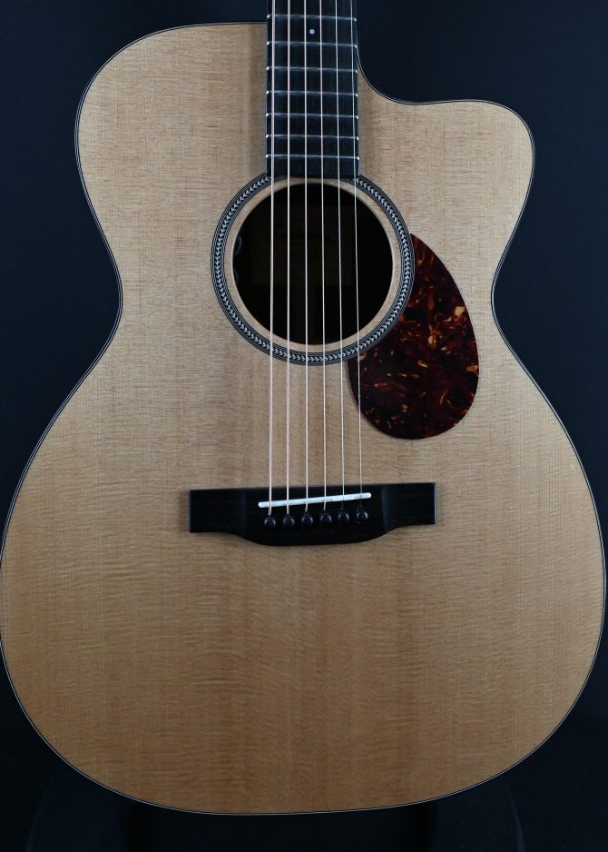 Eastman E1OMCE-Special Thermo-Cure Natural Acoustic #227