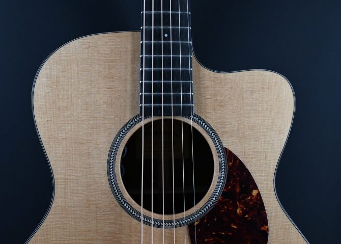 Eastman E1OMCE-Special Thermo-Cure Natural Acoustic #227