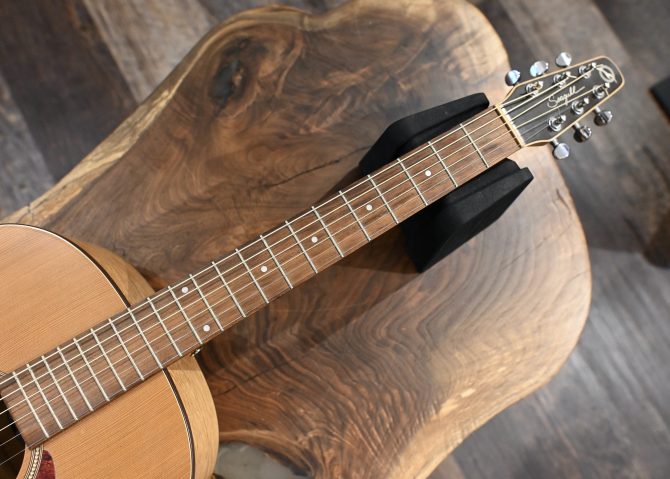 Seagull S6 Original With Hardshell Case