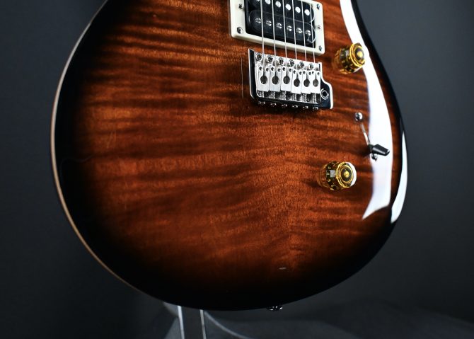 PRS SE Custom 24 Black Gold Burst 2024