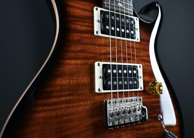 PRS SE Custom 24 Black Gold Burst 2024