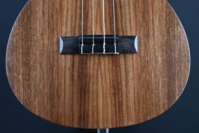 KA-TEAK-B Teak Baritone Ukulele