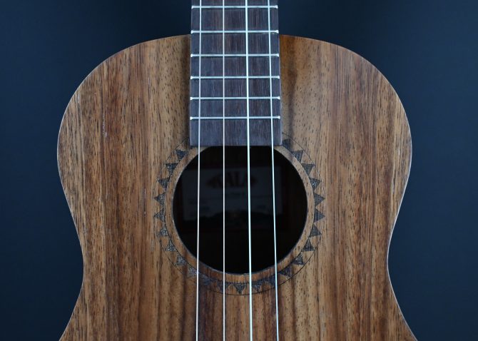 KA-TEAK-B Teak Baritone Ukulele