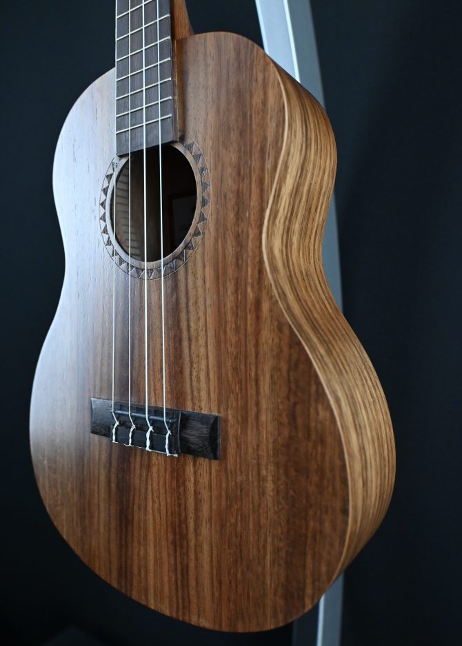 KA-TEAK-B Teak Baritone Ukulele