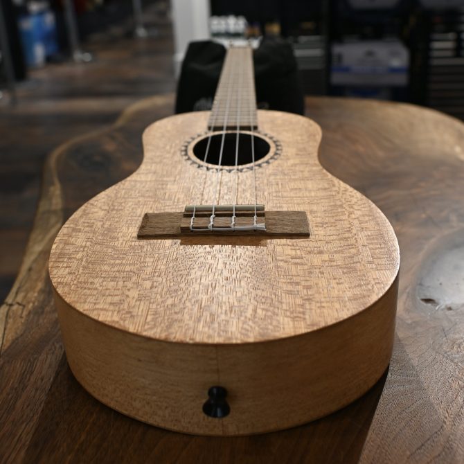 KA-20T Burled Meranti Tenor Ukulele