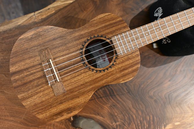 KA-TEAK-T Teak Tenor Ukulele