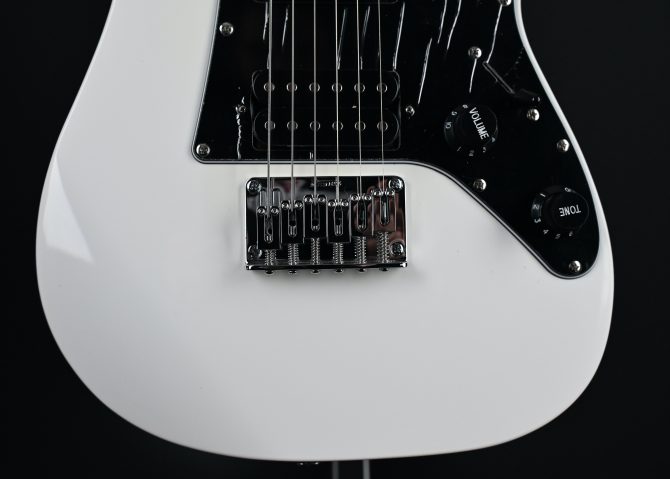Ibanez GRGM21-WH Gio RG Mikro Series #380