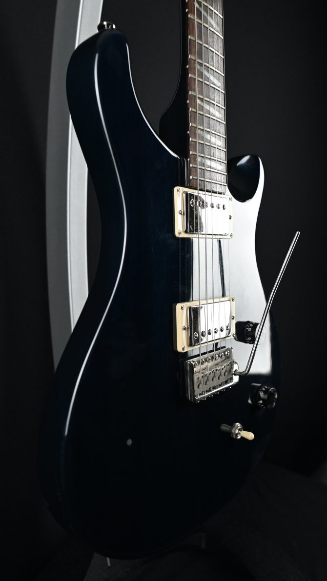 PRS SE Santana Royal Blue w/ Tremolo 2001