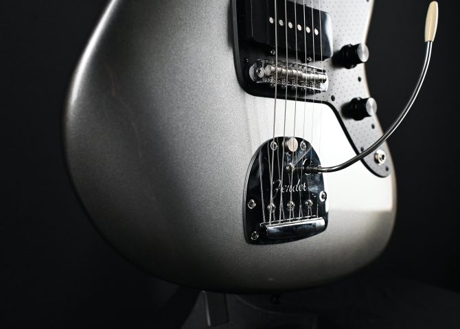 Fender American Professional Jazz Master Mercury 2022