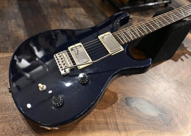 PRS SE Santana Royal Blue w/ Tremolo 2001