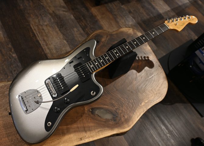 Fender American Professional Jazz Master Mercury 2022